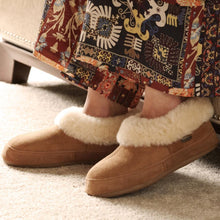 Load image into Gallery viewer, Acorn Womens Oh Ewe Ii Walnut Boot Slippers