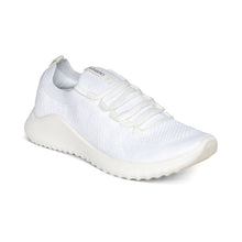 Load image into Gallery viewer, Aetrex Women&#39;s Carly Arch Support Casual Sneakers