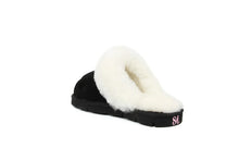 Load image into Gallery viewer, SUPERLAMB WOMENS ONAGER SHEEPSKIN SCUFF BLACK