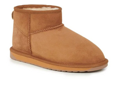 Load image into Gallery viewer, EMU Australia Women&#39;s Stinger Micro Sheepskin Boot Chestnut