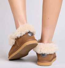 Load image into Gallery viewer, Emu Australia Women&#39;s  Mintaro Platform Sheepskin Slipper