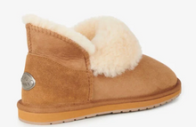 Load image into Gallery viewer, Emu Australia Womens  Mintaro Platform Sheepskin Slipper