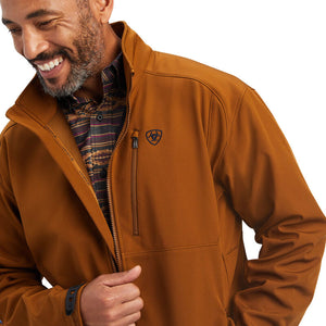 ARIAT MNS LOGO 2.0 SOFTSHELL JACKET CHESTNUT