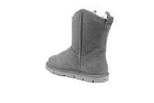 Load image into Gallery viewer, SUPERLAMB WOMEN&#39;S ARGALI 7.5&quot; SHEEPSKIN BOOT CHARCOAL