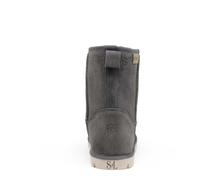 Load image into Gallery viewer, SUPERLAMB WOMEN&#39;S ARGALI 7.5&quot; SHEEPSKIN BOOT CHARCOAL